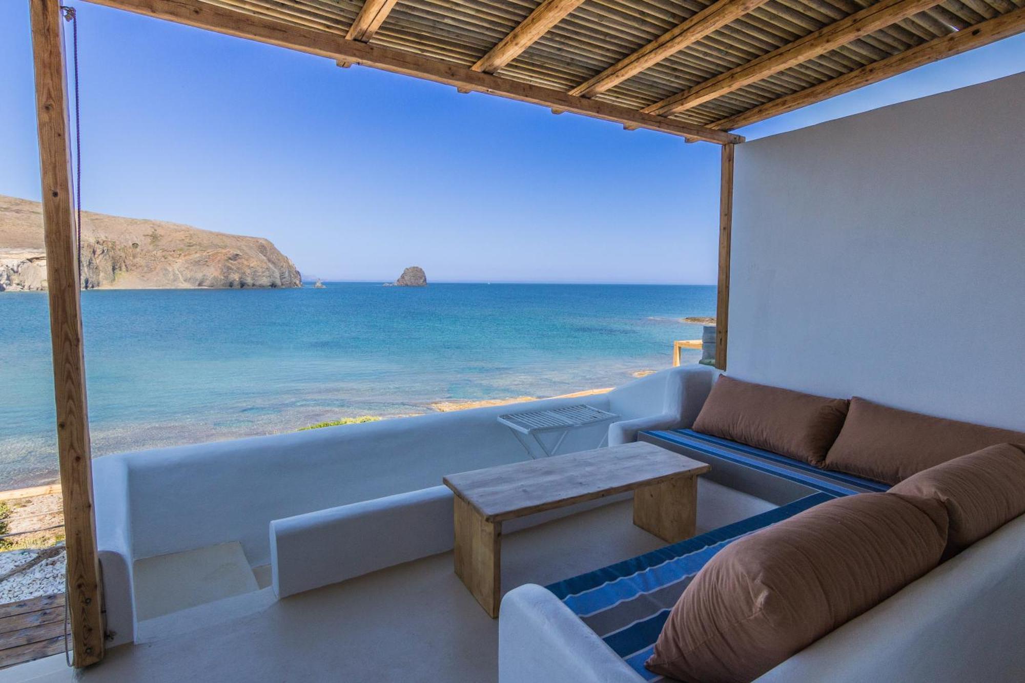 Salt Suites Milos Pollonia Exterior foto